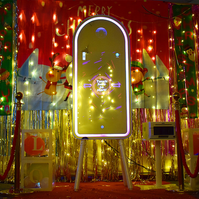 M-203 Mirror Booth