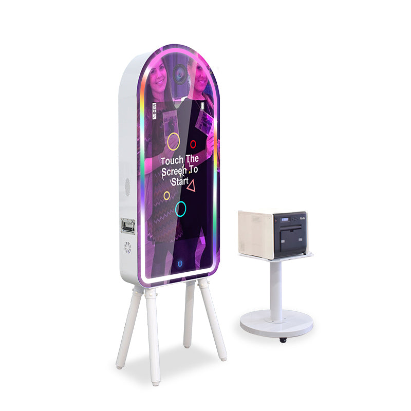 M-203 Mirror Booth