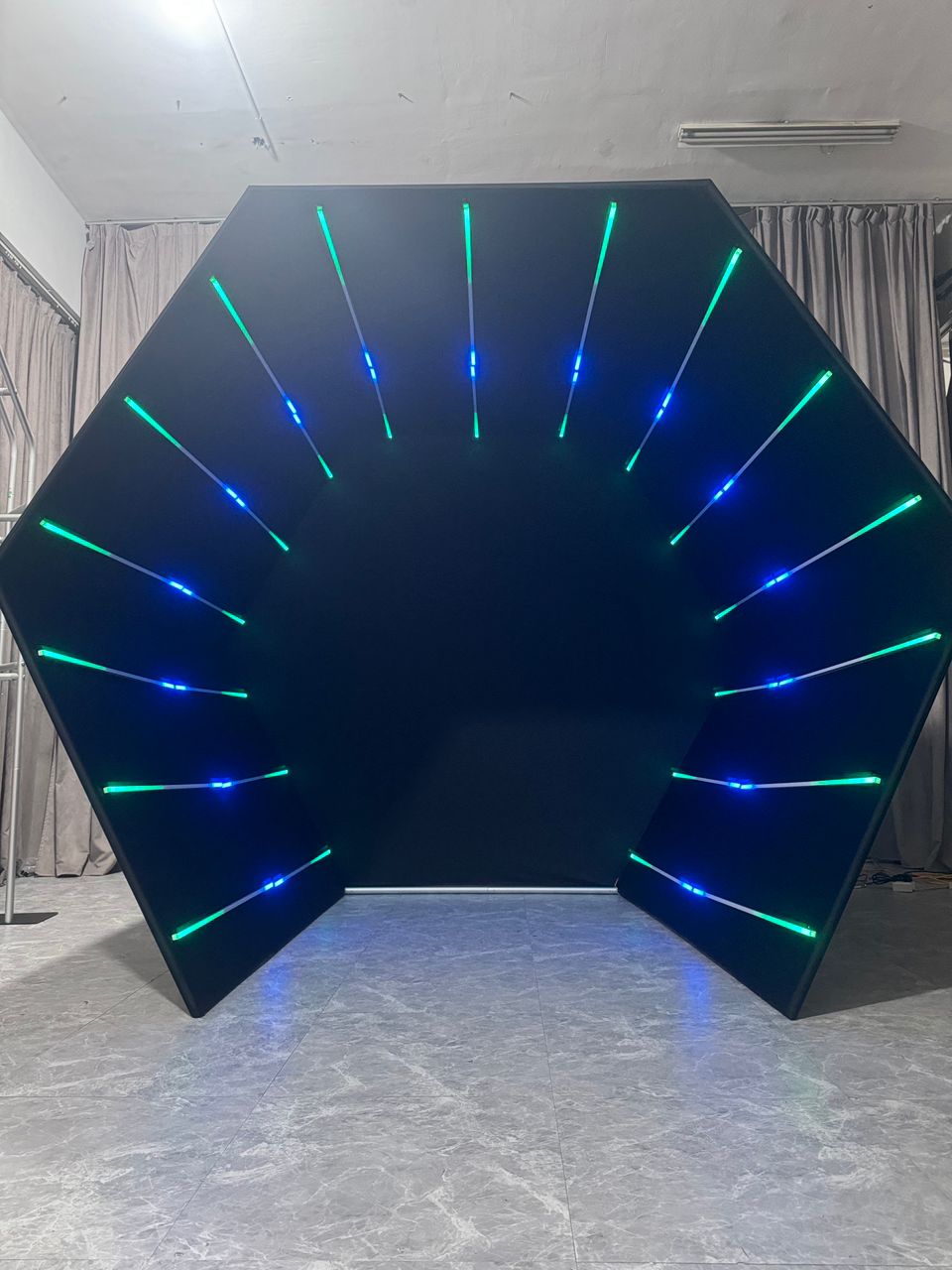 360 Degree Photo Booth Backdrop for Events, 360 Degree Video Camera Booth - Free Custom Logo, For Events